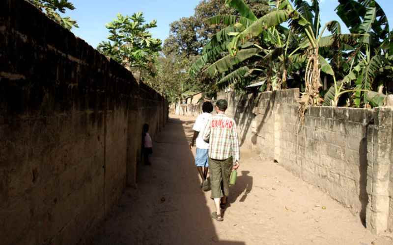 walking trips in the gambia - kurumbo lodge kartong